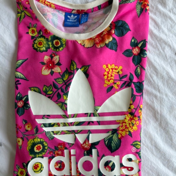 ADIDAS Women’s Floral Print Collection Crew Neck Shirt Fitness Athleisure Sz XS - Picture 2 of 8